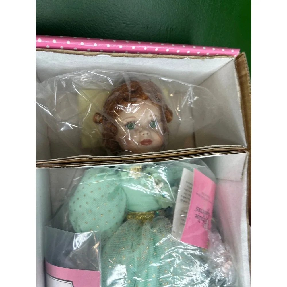 Paradise Galleries Shannon The Shamrock Fairy Porcelain Doll Patricia Rose COA